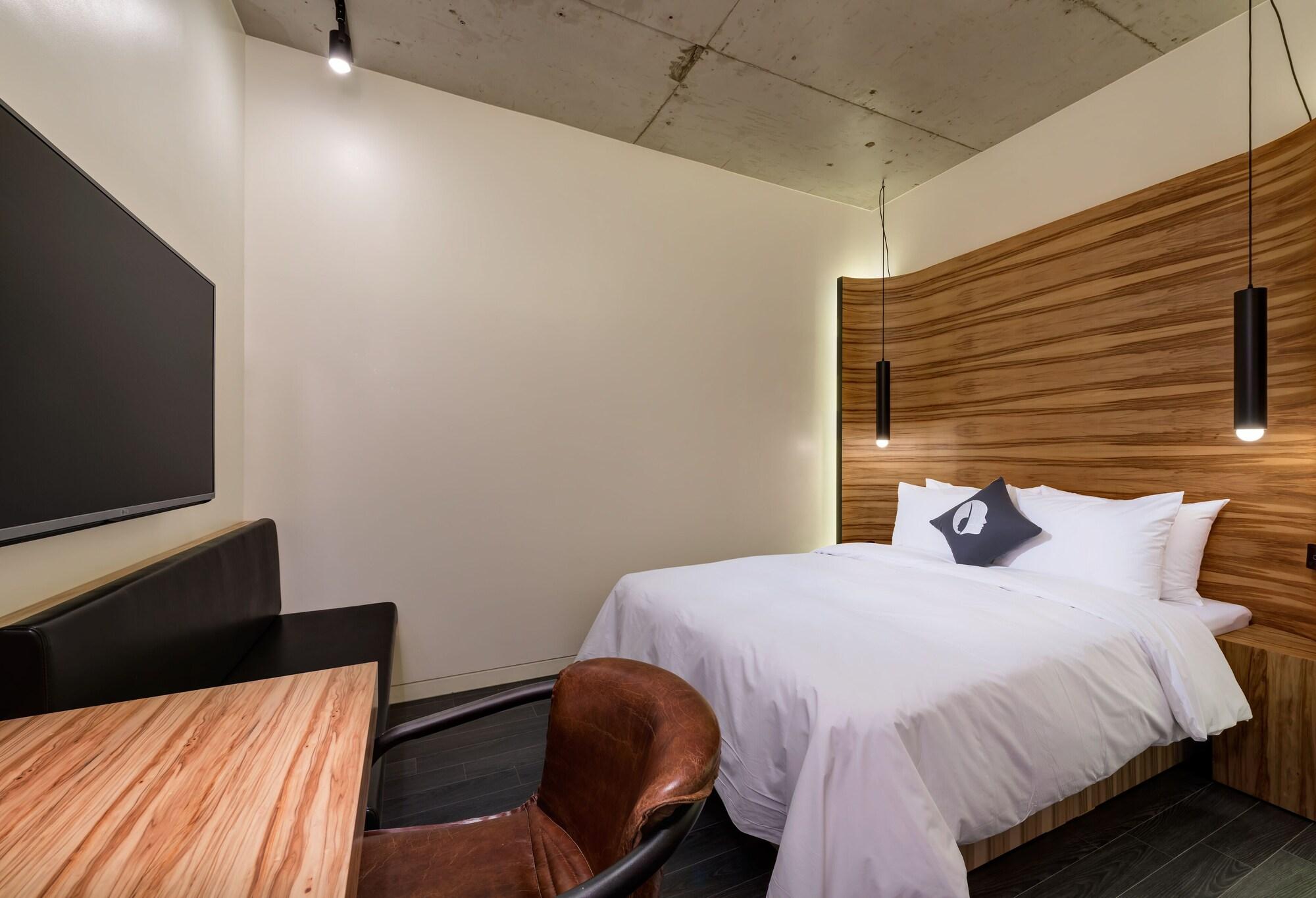 Hotel The Designers Kondae 3*