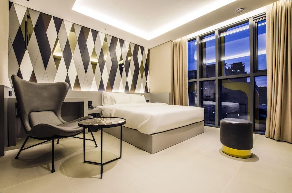 The Designers Kondae Hotel 3*